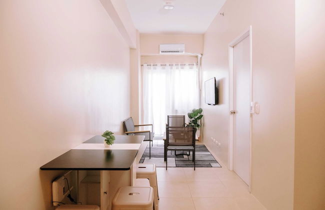 A Relaxing Poolside Stay - Foto 17