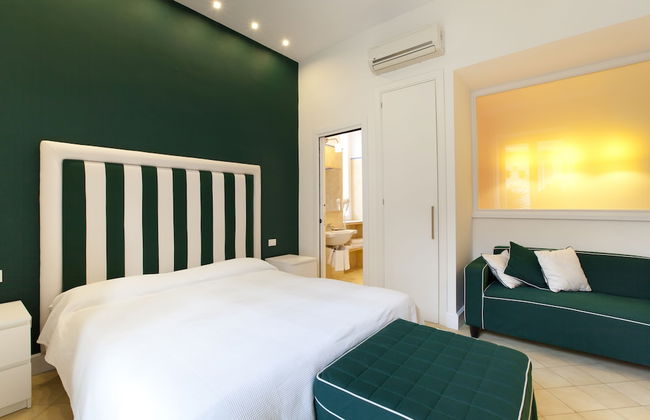 Sorrento Apartments ONE - Photo 3