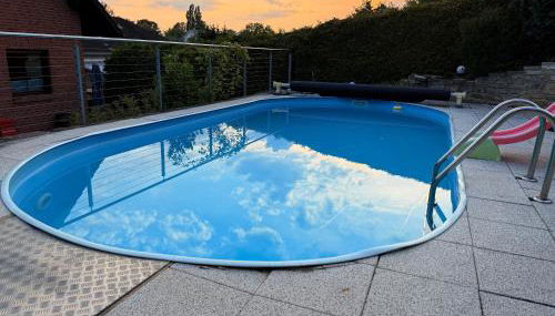 Haus mit Sauna, Garten und Pool - Foto 2