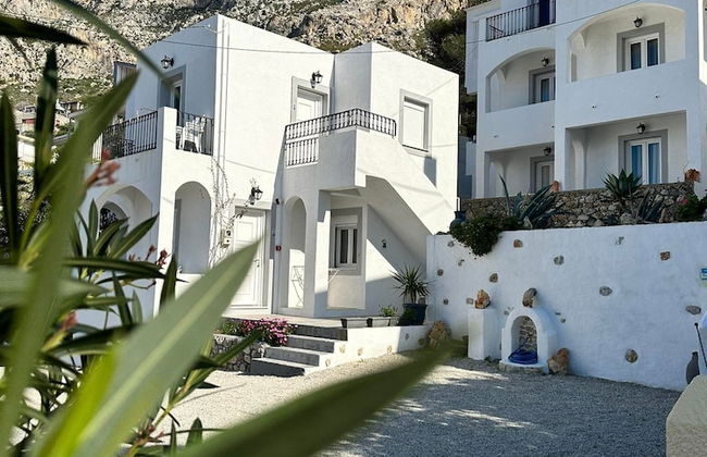 Elenis Studios & Apartments - Photo 29