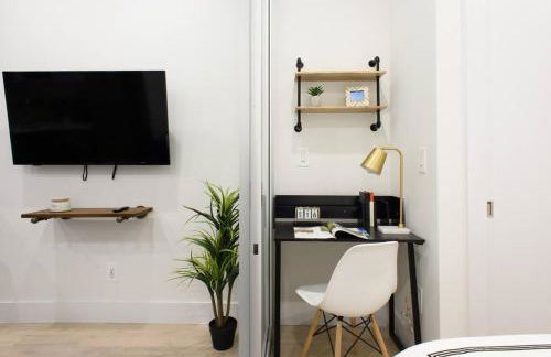 78-1B New 1BR prime UES WD in unit BEST VALUE - Foto 5