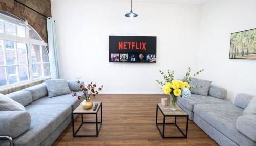 City Centre - Sleeps 6 - Bars, Parking & Netflix - Foto 4