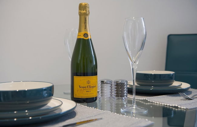 Chocolets - The Foss Suite - Photo 13