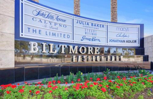 Sleek Phoenix Condo Walk to Biltmore Fashion Park - Foto 41