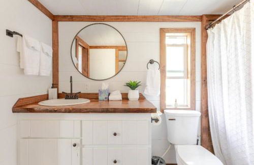 Serene Vineyard•Deck, Pickleball, Views~ Near Town - Foto 21