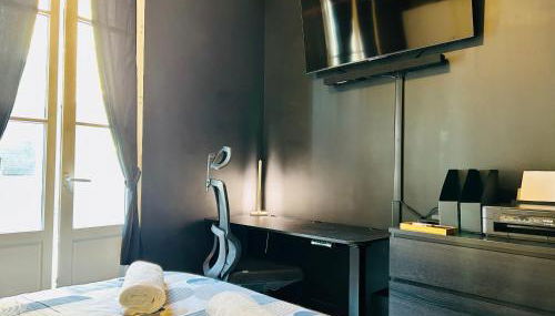 Studio Malheux centre ville avec terrasse - Photo 5