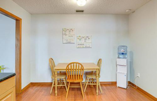 Lake Smith Getaway with Dock Families Welcome! - Foto 9