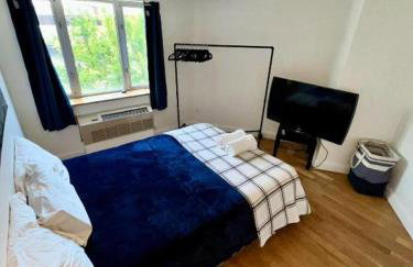 1 BEDROOM WITH SLEEPING IN LIVING ROOM Williamburg - Foto 10
