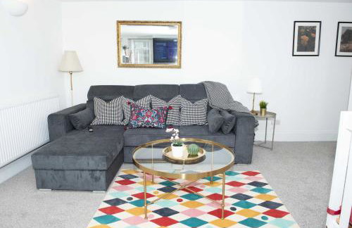 Large 1 Bed Apartment In Southsea Portsmouth - Sleeps 4 & Free Parking - Foto 9