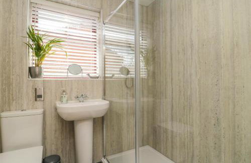 6 Fairfax Close - Photo 11