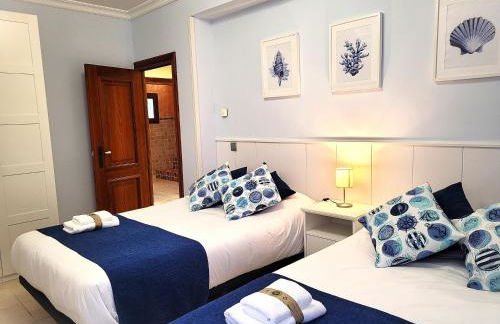 Villa with private pool and tennis court 150 metres from the sea-Villa el Olivo - Photo 40