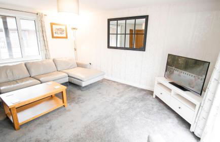 Downton House with Country Park Facilities - Photo 6