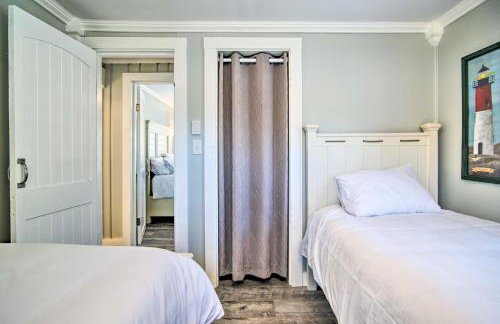 Walk to Swifts Beach! Classic Cottage with Deck - Foto 18