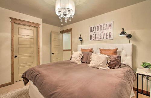 Townhome with Private Hot Tub, 8 Mi to Downtown - Foto 16