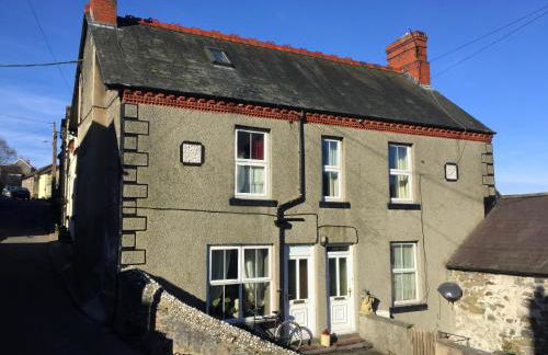 Cynfaen house - Photo 11