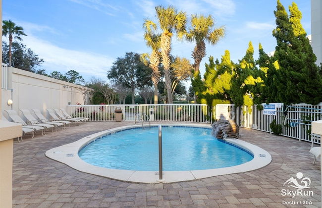 Picture Perfect 2 Bedroom Condo by RedAwning - Foto 24