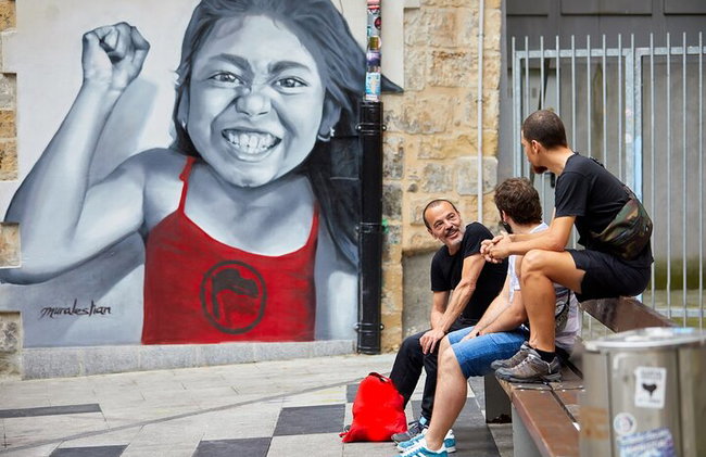 Excursión a pie por el distrito artístico de Bilbao - Foto 1