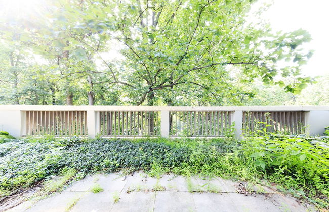 Argyle Penthouse Chic 1BR Apt 2 Sofabed - Photo 12