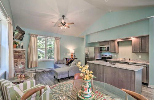 16 Mi to Ski Slopes! Creekside Poconos Cottage - Foto 1