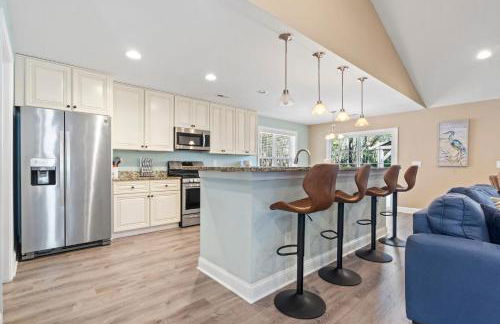 Coastal Pet Friendly Getaway in Murrels Inlet! Perfect for 8 Guests! - Foto 18