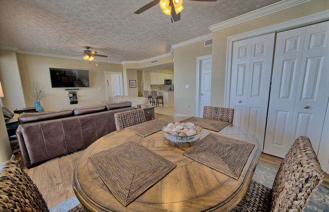 Astonishing Oceanfront Condo with Oversized Balcony to Enjoy Amazing Gulf View - Unit 0204 by RedAwning - Foto 21