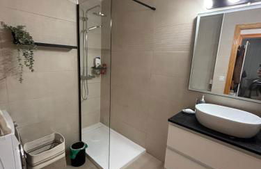 Beachfront, pool, air conditioning, 3 bedrooms, sea view - Photo 42