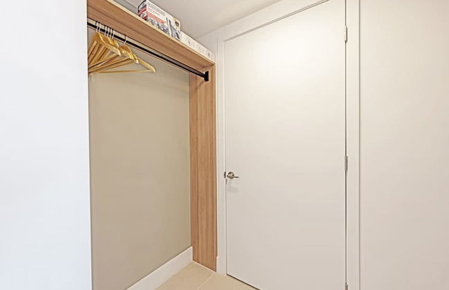 Delightful 3br in Downtown Miami - Photo 14