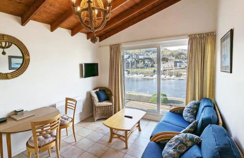 Harbour Haven: Spectacular Views - Photo 1