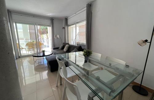 SOLIMAR 10 SALOU Solo FAMILIAS con Parking y piscina - Foto 39