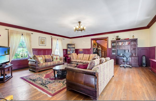 Jacuzzi - West Point - Family Friendly - Photo 14