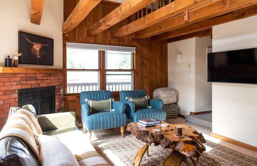 New! Designer 3BR Cabin Walk to Pond Mtn Views - Foto 10