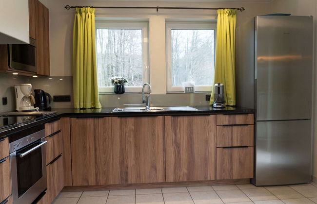 Detached, Luxurious Holiday Villa with Swimming Pool, Hot Tub, Sauna - Photo 11