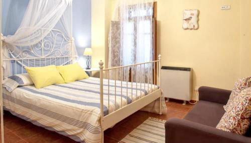 Charming House in Robledillo de Gata with Fireplace and Terrace - Foto 4