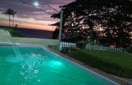 Casa 4 quartos, 2 suítes, piscina e acessibilidade - Frente para a lagoa - Foto 5