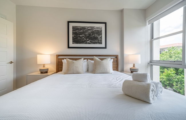 Tucker at Palmer Dadeland Miami - Photo 10