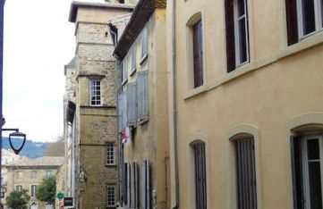 Elegant, Spacious Apartment in Historic Center of Tournon - Foto 37