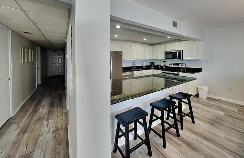 Edgewater Tower II #606 - Foto 17