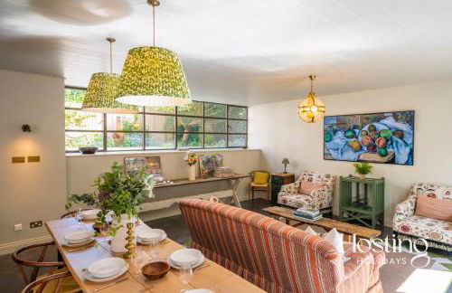 The Writers Retreat - Photo 27