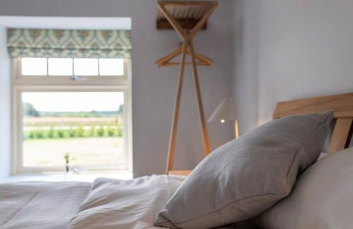 Mowerina - Dog-Friendly Barn Conversion with a Hot Tub - Photo 19