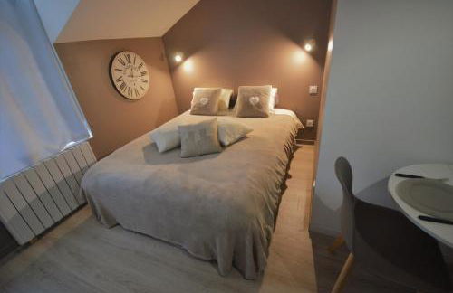 "Le Petit Paradis" au Centre Ville d'Oyonnax - Foto 6