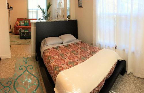 OU-Walk to Campus , Downtown ; Designer Studio - Foto 74