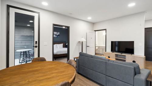 CozySuites Mass with parking lounge & roof deck #33 - Foto 4