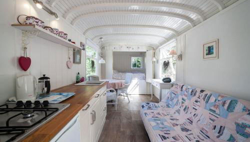 pipowagen Blagour gelegen aan waterbron - Foto 3