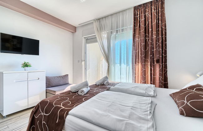 Stipe Residence - Photo 7