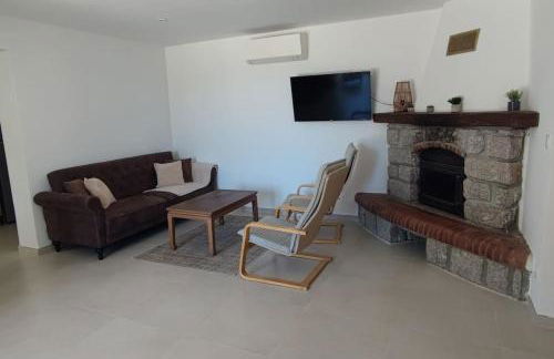 Charmant rez de villa, et sa terrasse à Ajaccio - Foto 3