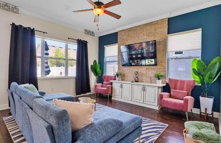 Poolside Tampa Stay- Game Room & Glam Room- Pool- Darts- Pool Table- Next to MacDill AFB - Foto 80