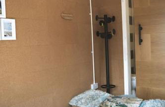 Small self contained room - Foto 15