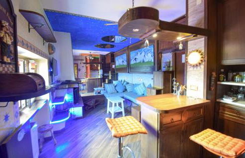 Amazing Apartment In Micigliano With Wifi - Foto 2