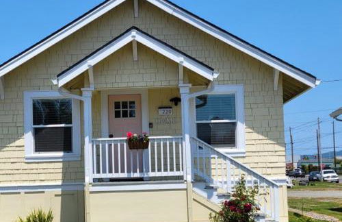 #StayinMyDistrict Coos Bay Goldfinch Cottage - Foto 27