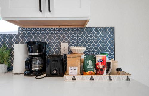 Big House Mins To DT Big Groups Well Stocked - Foto 24